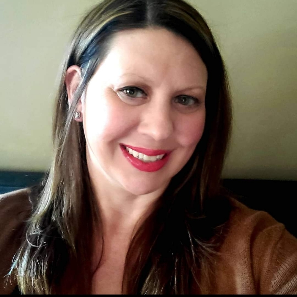 Meet your Posher, Adrienne